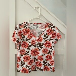 Old Navy Floral V-Neck Women T Shirt